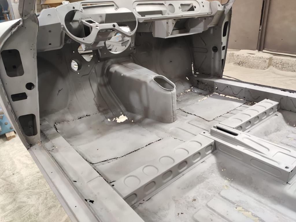 micropallinatura abitacolo restauro lancia fulvia