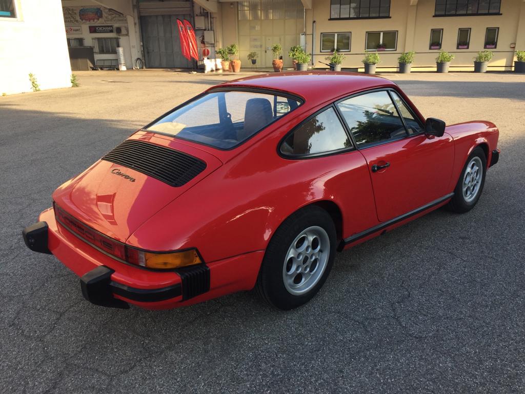 KAA Racing restauri e competizioni a Milano ed in Lombardia - restauro Porsche 911 2,7 anno 1976