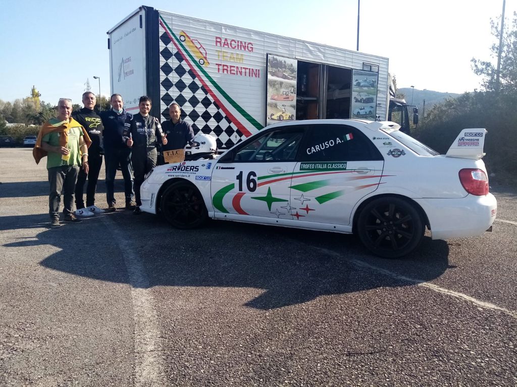 KAA Racing noleggio assistenza trasporto gare pista salita Subaru Impreza